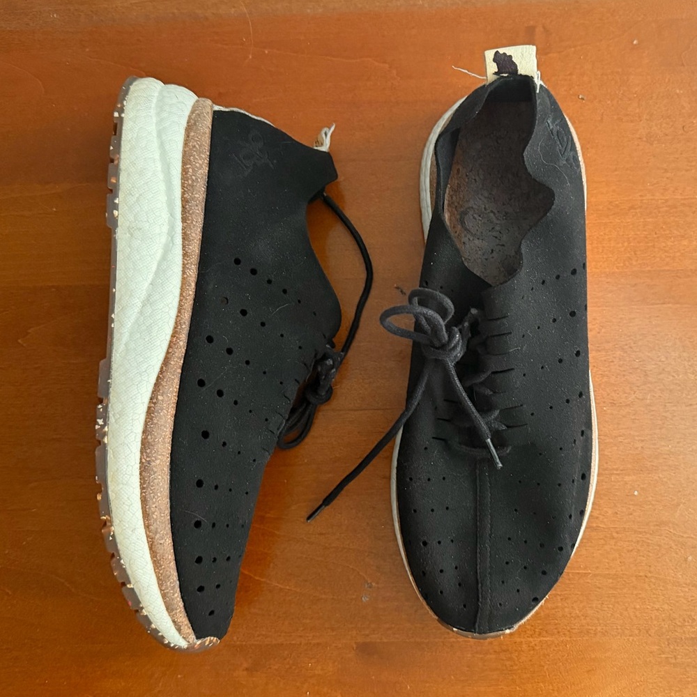 OTBT Alstead Sneakers Women's Black Tennis Shoe Comfort Travel Walking